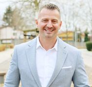 Aleksandar Blazevski ist in Böblingen geboren, aufgewachsen und möchte nun in seiner Heimatstadt Oberbürgermeister werden. Bild: z