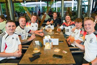 Bilder aus dem Brauhaus - Deutschland gegen Spanien.