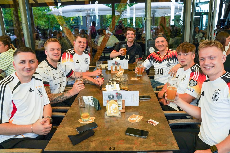 Bilder aus dem Brauhaus - Deutschland gegen Spanien.