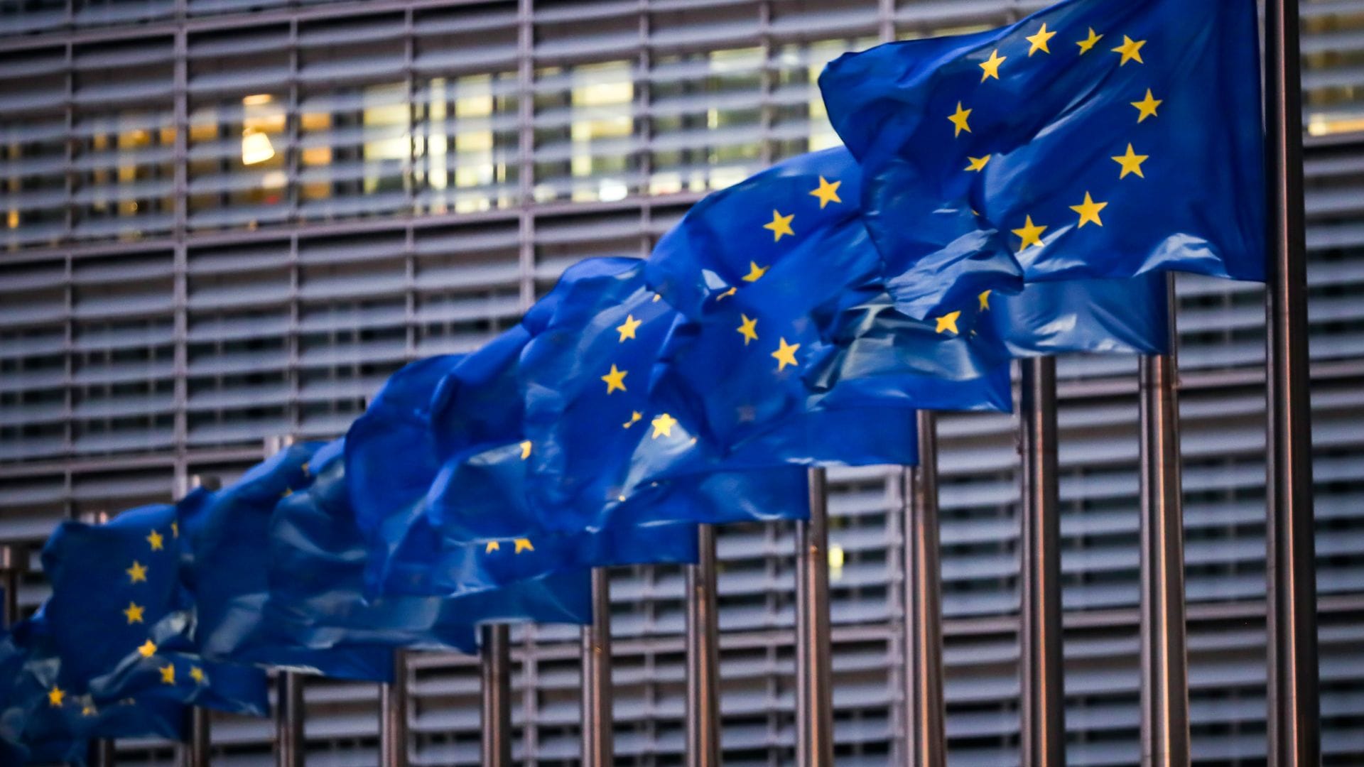 In der Europäischen Union werden neue Regeln für den Umgang mit künstlicher Intelligenz (KI) in Kraft gesetzt.