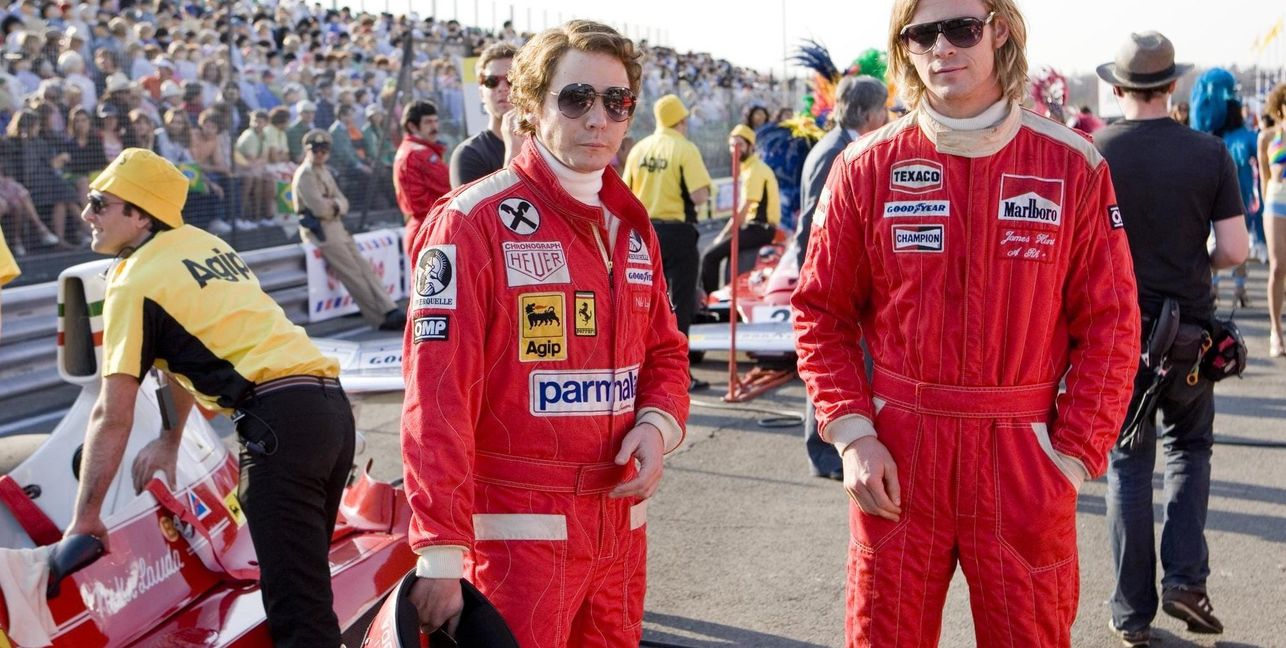 Daniel Brühl und Chris Hemsworth in „Rush - Alles für den Sieg“.