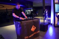 After-Work-Party im Sindelfinger Mercedes-Kundencenter: 
tolle Musik und coole Drinks