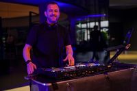 After-Work-Party im Sindelfinger Mercedes-Kundencenter: 
tolle Musik und coole Drinks
