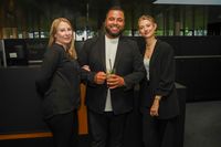 After-Work-Party im Sindelfinger Mercedes-Kundencenter: 
tolle Musik und coole Drinks