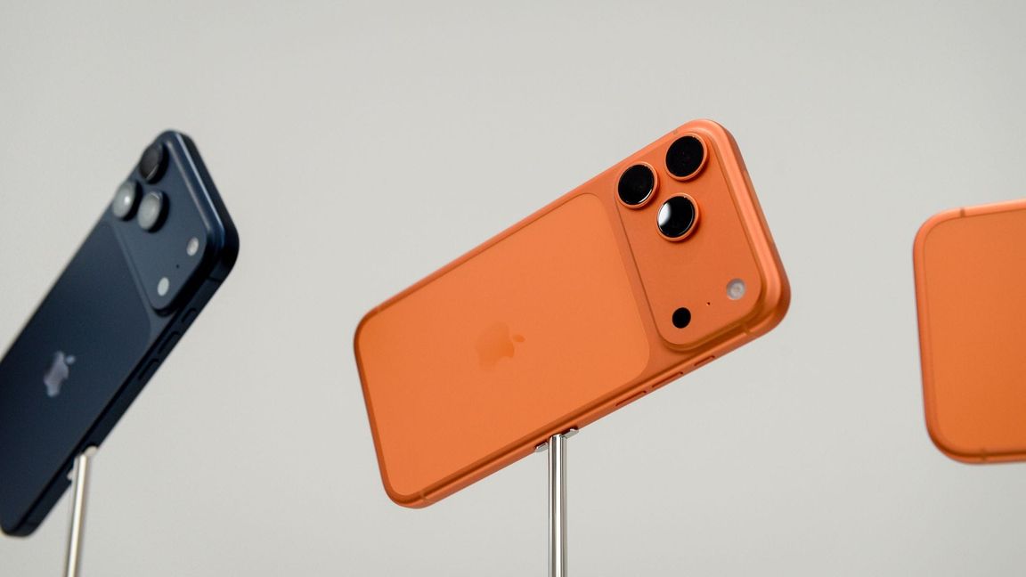 Die iPhone-17-Modellreihe hilft Apple Marktforschern zufolge, zum Smartphone-Spitzenreiter zu werden. (Archivbild)