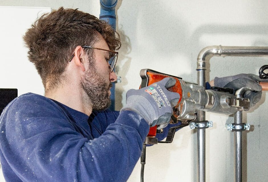 Die Ausbildung zum Anlagenmechaniker für Sanitär-, Heizungs- und Klimatechnik ist am begehrtesten. Die Ausbildung zur Konditorin bleibt eine Frauendomäne.