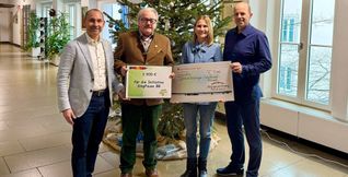 Stiftungsratsvorsitzender Oberbürgermeister Dr. Stefan Belz, Stadtrat Hans-Dieter Schühle, Vorstandsmitglied Monika Gisi-Büttner, Leiter Musik- und Kunstschule Rainer Kropf.