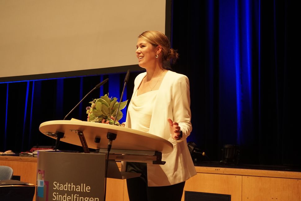Maria Wunder, Leiterin der Sindelfinger Schule für Musik, Theater und Tanz (SMTT) betritt mit den Steelpans bundesweit Neuland.   Archivbild: Heiden