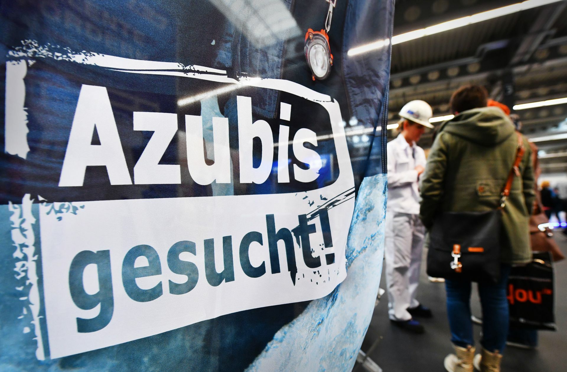Die Not der Unternehmen wächst: 18 Prozent weniger Bewerber für einen Ausbildungsplatz  hat die Bundesagentur  für Arbeit im Südwesten registriert. Foto: dpa/Martin Schutt