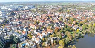 Wohnen, arbeiten, Freizeit: Sindelfingen aus der Vogelperspektive.