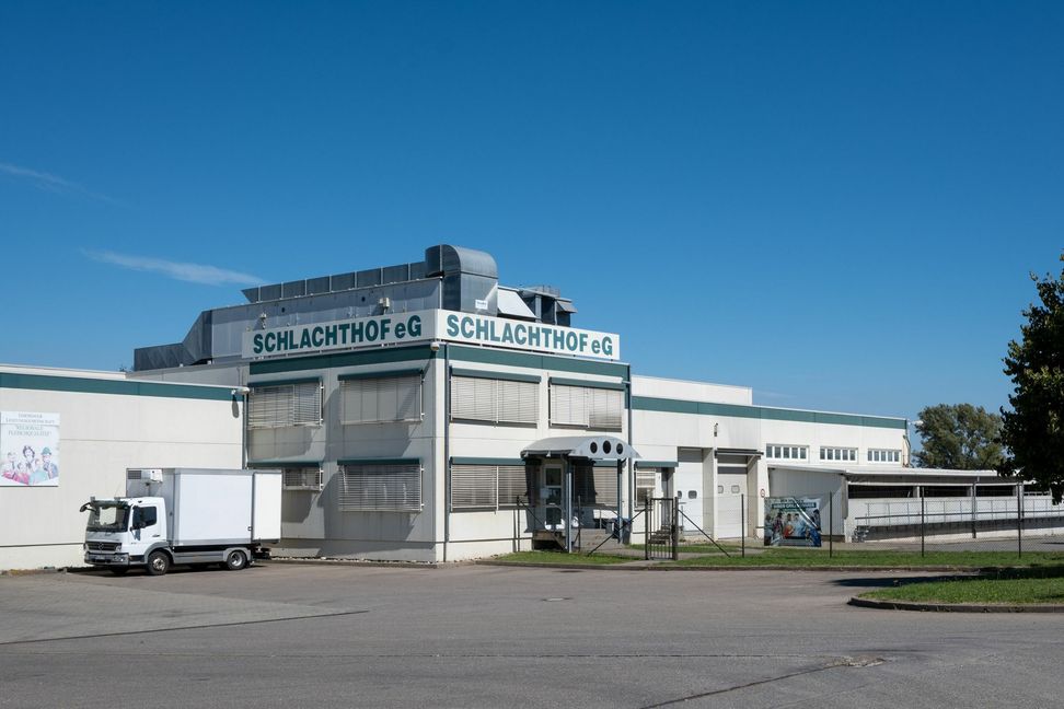 Seit eineinhalb Jahren geschlossen: der Gärtringer Schlachthof. In diesem Jahr soll er modernisiert werden. Bild: Nüßle