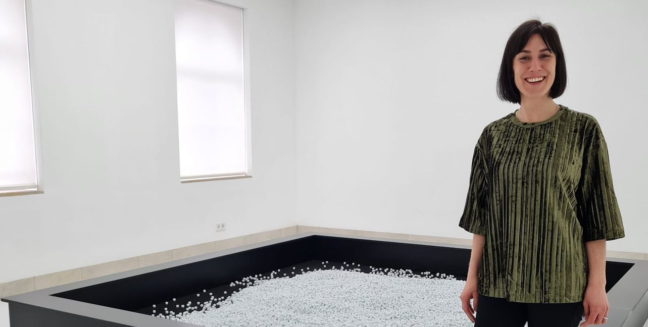 Galerieleiterin Hannah Eckstein