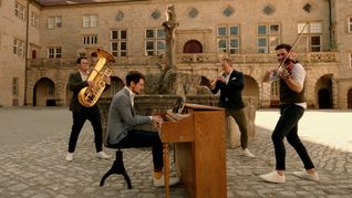 In ihrem brandneuen Musikvideo spielen die Hanke Brothers das Stück „Caprice“.
