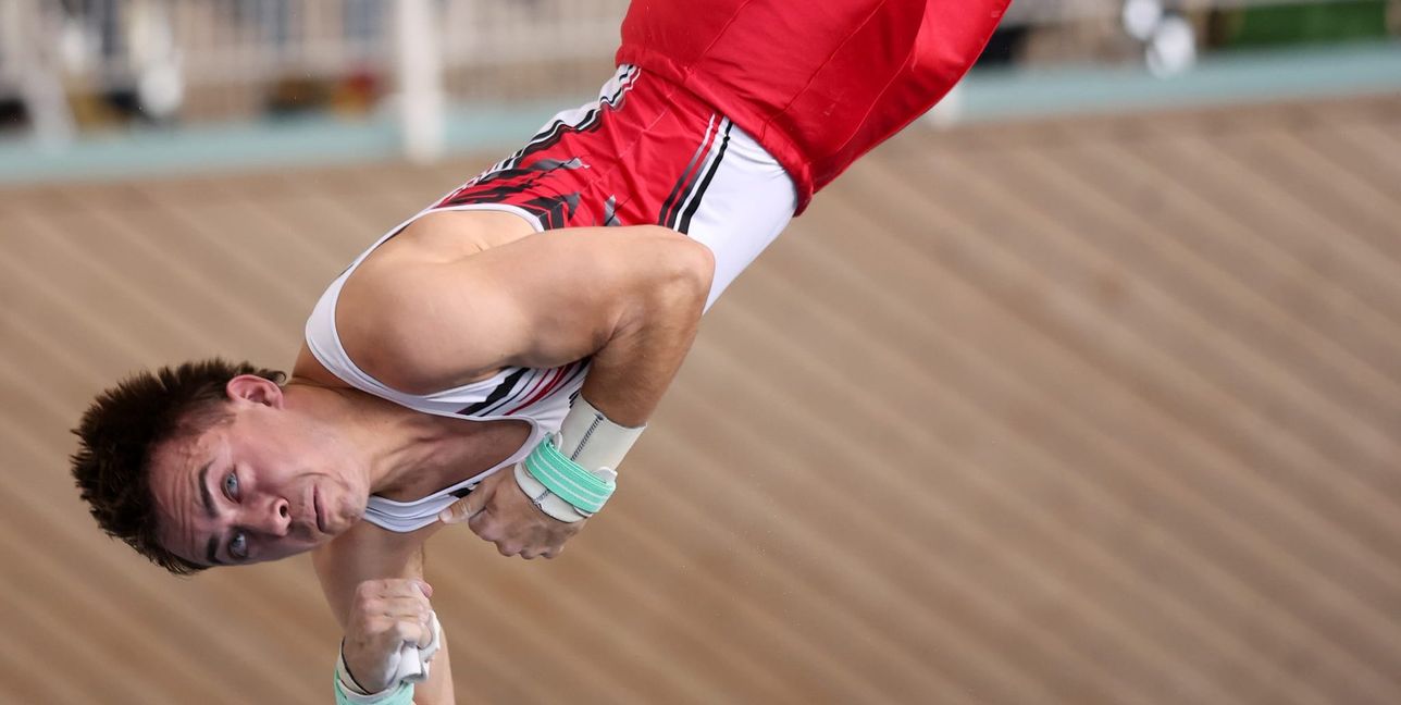 Niccolo Spiess zeigt nicht nur am Boden, sondern auch an den Ringen eine gute Leistung in der Renninger Rankbachhalle. Bild: z