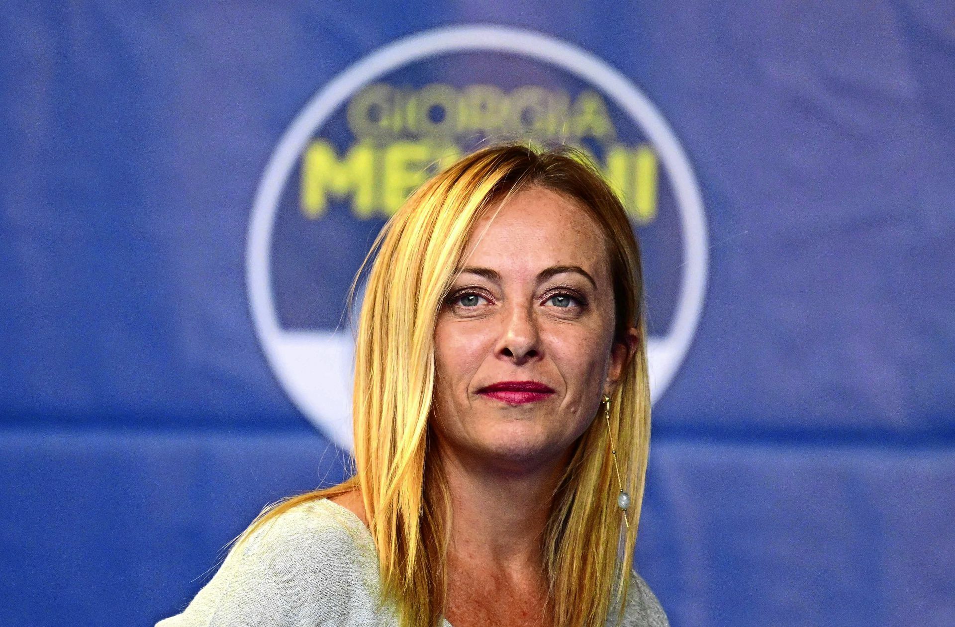 Giorgia Meloni liegt mit ihrer postfaschistischen Partei Fratelli d’Italia in den Umfragen vorne.