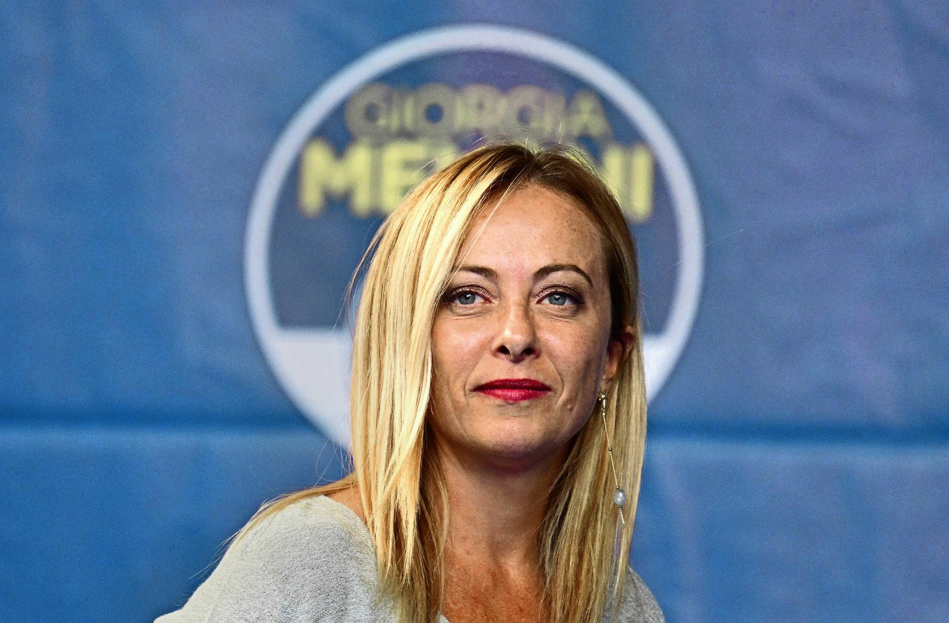 Giorgia Meloni liegt mit ihrer postfaschistischen Partei Fratelli d’Italia in den Umfragen vorne.