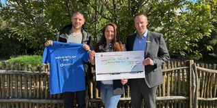 Auf unserem Foto (von links):  Aaron Hentschel (Lebenshilfe Sindelfingen), Jessica Hosang (Lebenshilfe Sindelfingen) und Robert Binder (KSK-Filiale Maichingen).