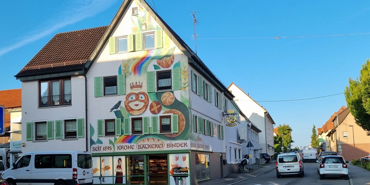 Die Krone Bäckerei Binder in Holzgerlingen blickt auf eine 125-jährige Geschichte zurück. Ende November schließt das letzte Kapitel, dann übernimmt die Bäckerei Treiber den Betrieb. Bild: Hamann