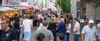 Beim Stadtfest gibt es volle Gassen in der Böblinger Innenstadt.