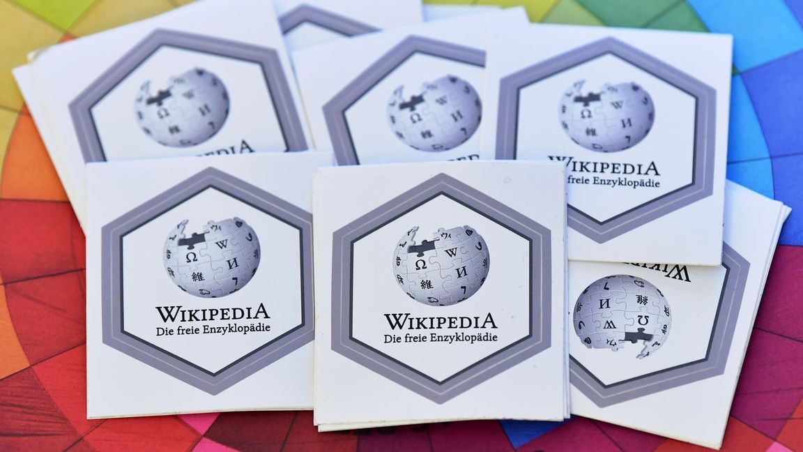 Weltweit sind rund 250 000 Freiwillige an dem Wikipedia-Projekt beteiligt. (Archivbild)