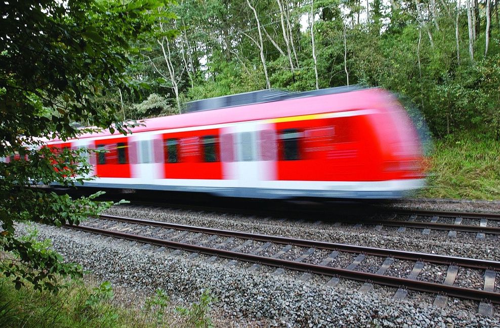 Auf die Pendler, die im Kreis Böblingen auf die S-Bahn angewiesen sind, kommt im Oktober wieder Ungemach zu Bild: z