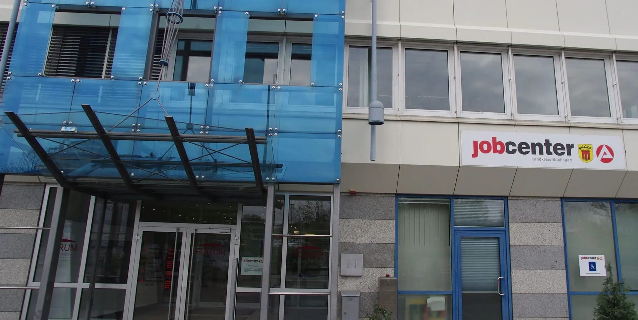 Früher Arbeitsamt, heute Jobcenter. Erste Anlaufstelle bei der Sucha nach Arbeit.