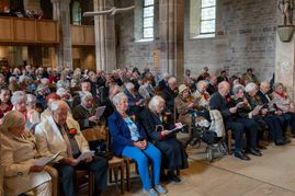 Gemeinsam singen und feiern in der Martinskirche.