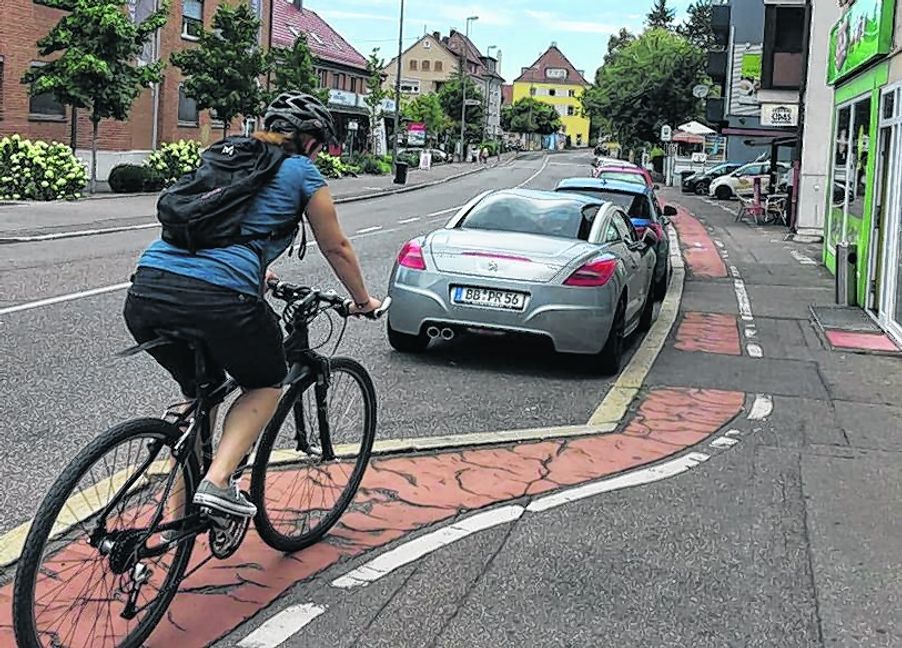 Brandgefährlich. Die Sindelfinger Straße in Böblingen. Bild: Müller
