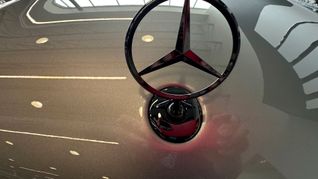 Autos von Mercedes-Benz kommen bei wohlhabenden US-Kunden gut an. (Archivbild)