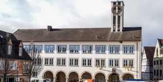 Die Haushaltsstrukturkommission soll ausarbeiten, wo der Rotstift angesetzt werden soll.