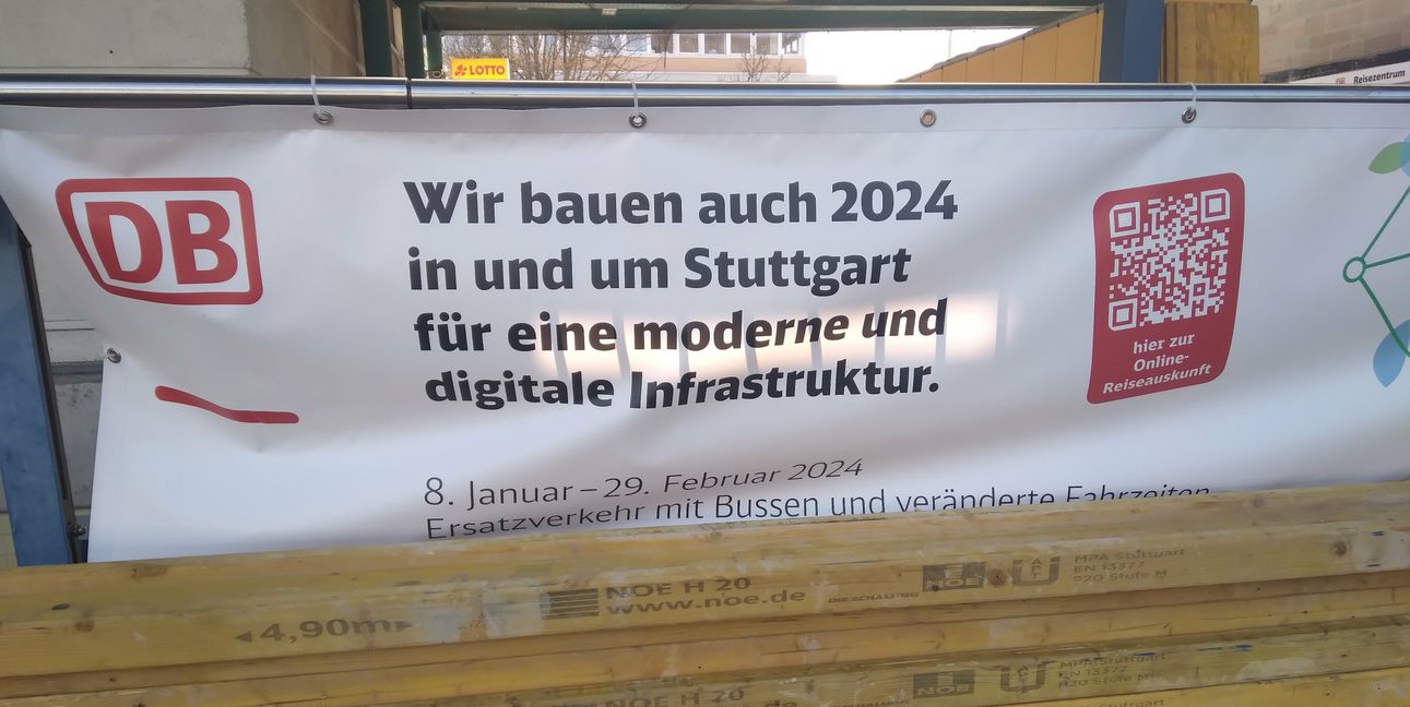 Bis Ende März ist noch Schienenersatzverkehr angesagt. Bild: z