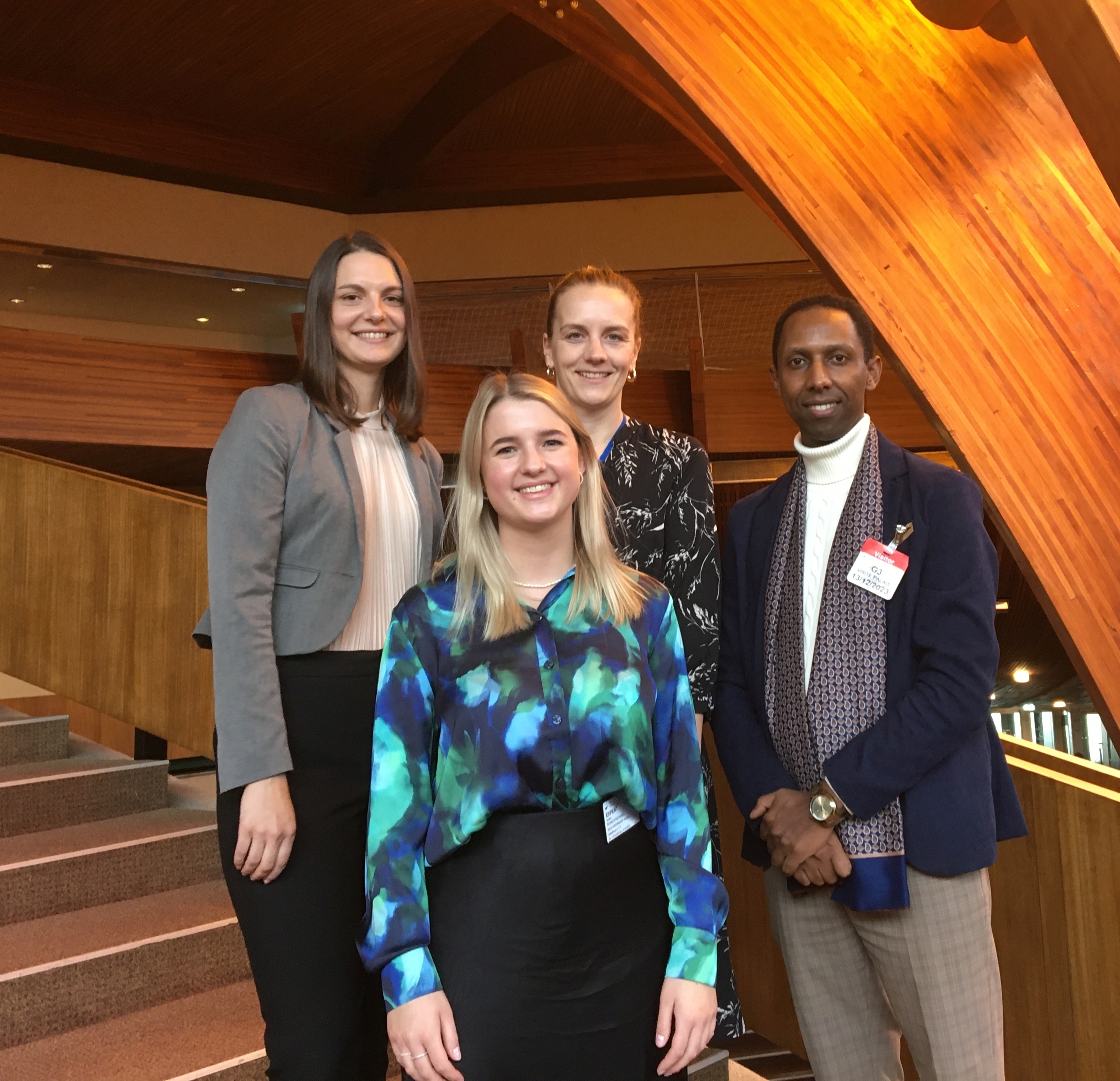 Das neue Team im Büro für internationale Angelegenheiten im Sindelfi         alie Pawlowski, Ariane Schatschabel, Laura Kamisi und Dr. Kibread Gebereselassie (von links). Die erste gemeinsame Reise gilt dem Europarat von Straßburg. Bild: P. Bausch