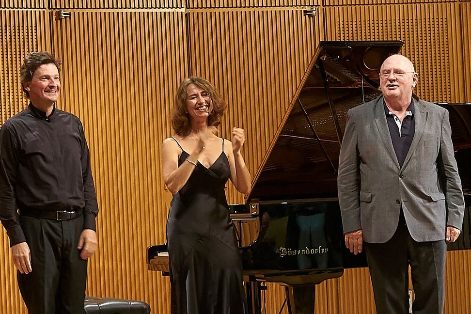 Christoph Soldan, Anna Zassimova und Christoph Ewers (von links) spielten bei der siebten Sindelfinger Klaviernacht. Bild: Heiden