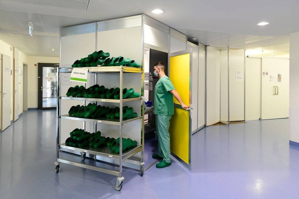 Krankheitsbedingte Personalausfälle sind im Klinikverbund diesen Winter nicht merklich höher als die vergangenen Jahre.  Bild: Holom