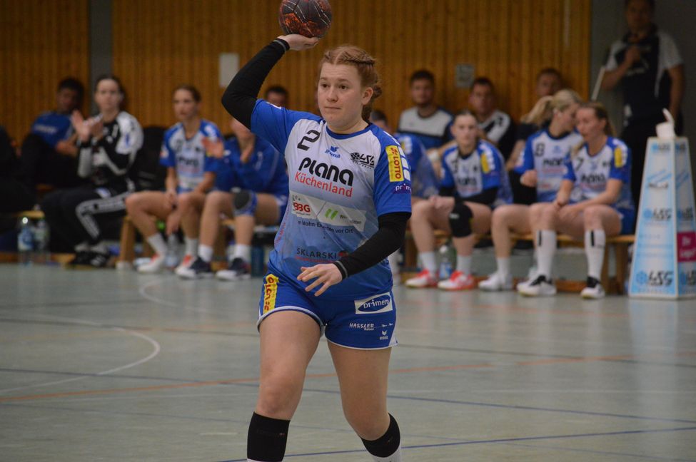 Amelie Lang erzielte den letzten Treffer der HSG Böblingen/Sindelfingen, die sich beim HC Oppenweiler/Backnang knapp mit 27:28 geschlagen geben musste. Bild: Zvizdiç