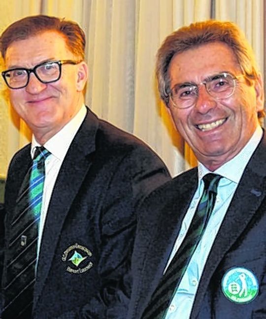 Jean-Claude Parent (links) mit Otto Leibfritz.  Bild: BWGV