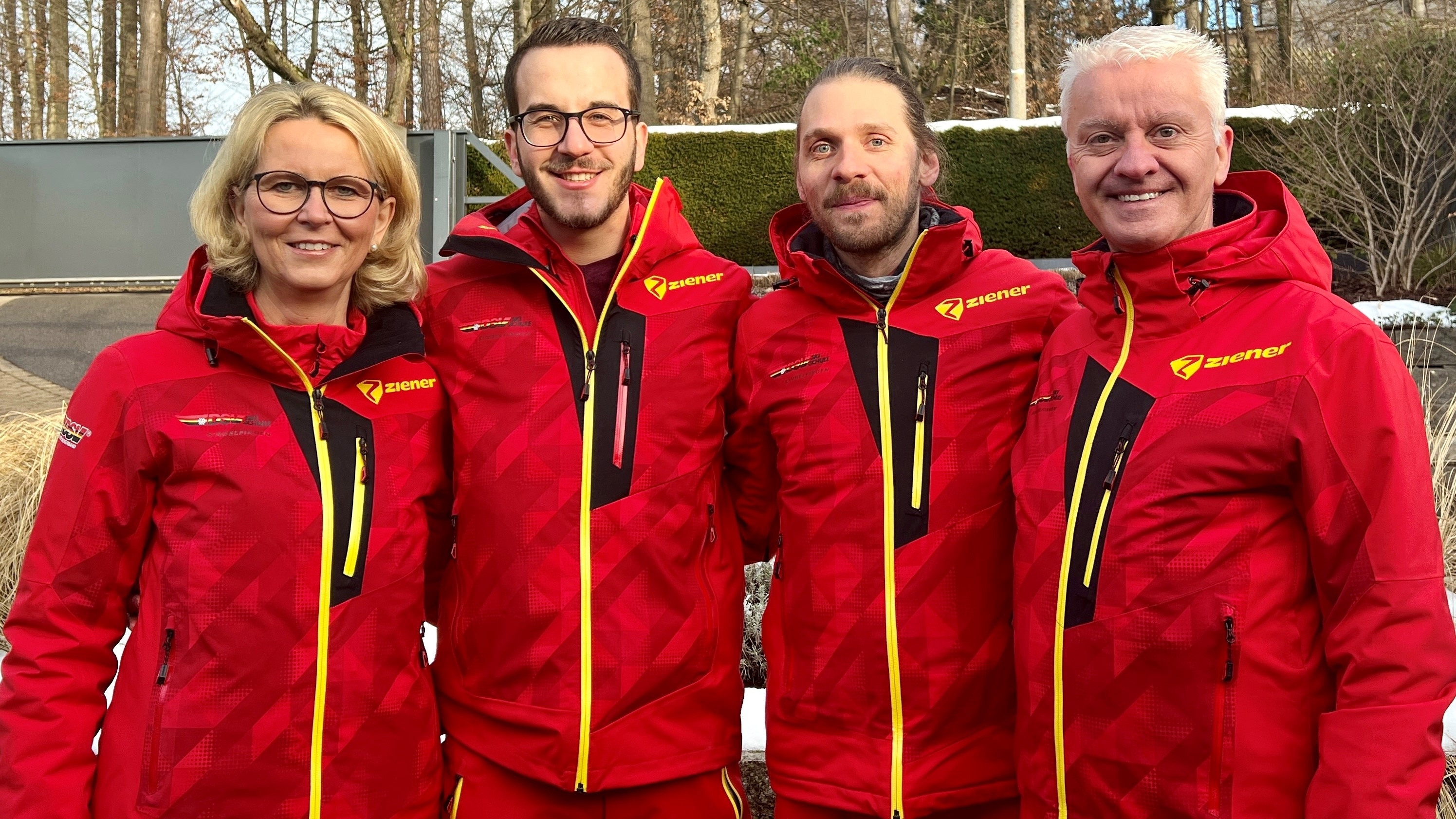 Die alten und die neue Organisatoren des Sindelfinger Schulskitags: Heike Stahl, Jens Wehrstein, Roland Schill und Willy Stahl. Bild: z
