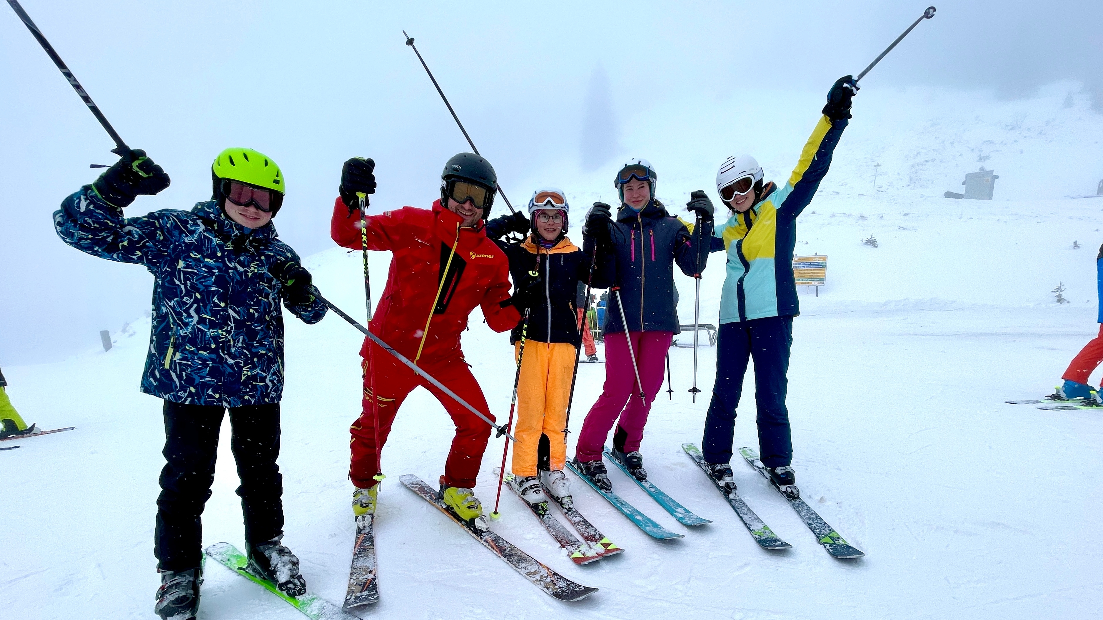 Skifahren für alle: Der Sindelfinger Schulskitag macht jede Menge Spaß. Bild: Willy Stahl