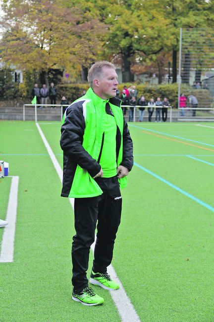 Kehrt am Sonntag mit der Spvgg Holzgerlingen an seine alte Wirkungsstätte zurück: Trainer Martin Oßwald.  Bild: Oberdorfer