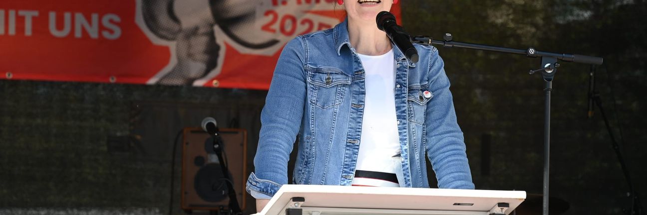 Tamara Hübner, Geschäftsführerin und Zweite Bevollmächtigte der IG Metall Stuttgart bei ihrem ersten öffentlichen Sindelfinger Auftritt.