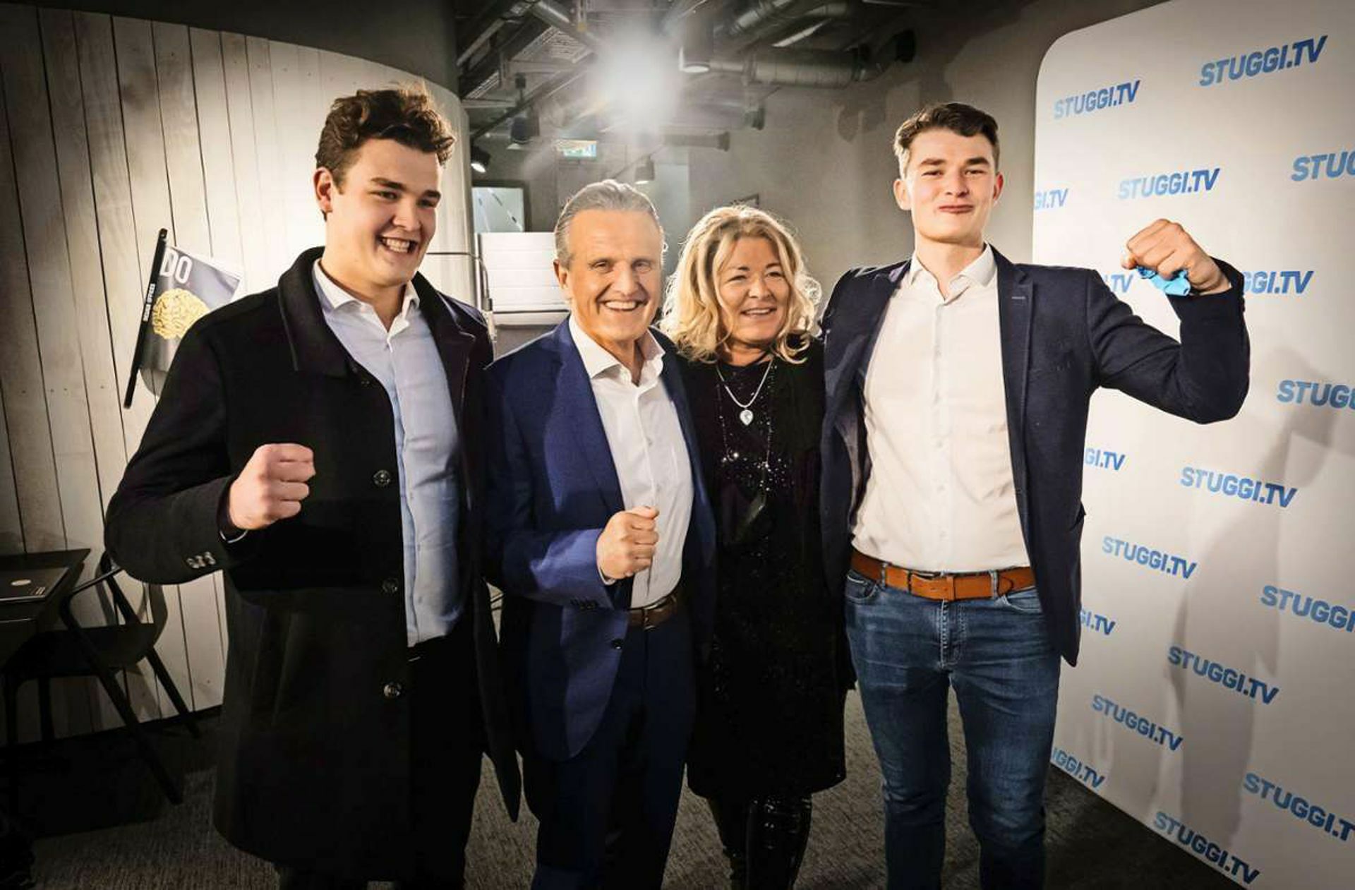 Immer in den Siegerfarben: Nicht nur Frank Nopper weiß, wie gut positive Bilder in sozialen Medien ankommen.