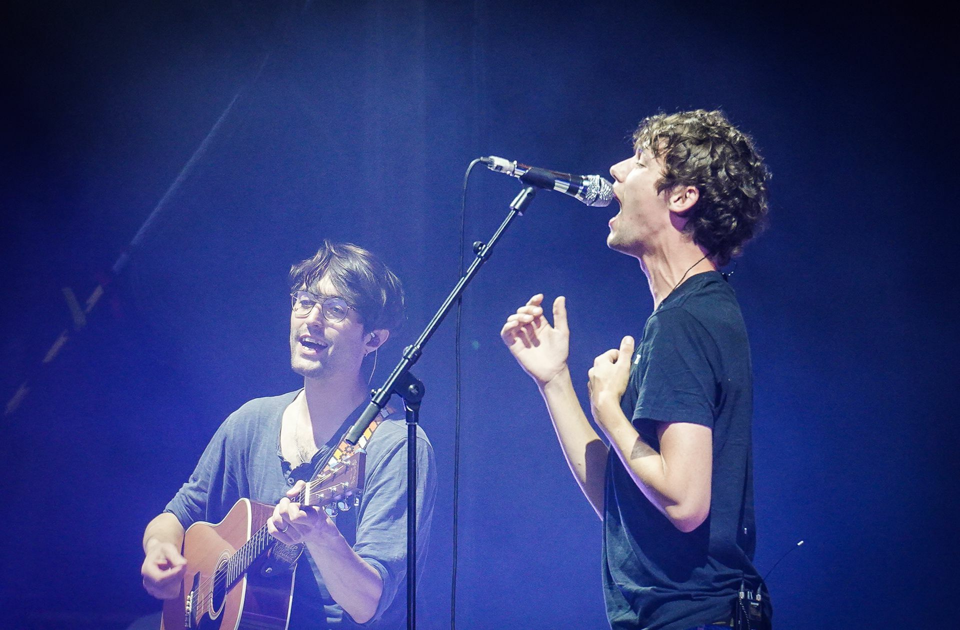 Christopher Annen (links) und Henning May beim Konzert auf dem Wasen