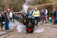 Spaß für Groß und Klein: Nikolaus-Aktion bei den Sindelfinger Dampfbahnfreunden im Sommerhofenpark.