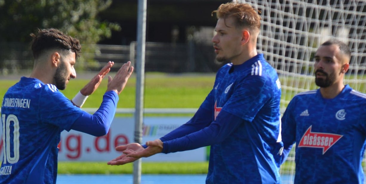 Nach André Simao (rechts) hat sich auch Raphael Molitor (Mitte) entschieden, seine Zelte beim VfL Sindelfingen abzubrechen.