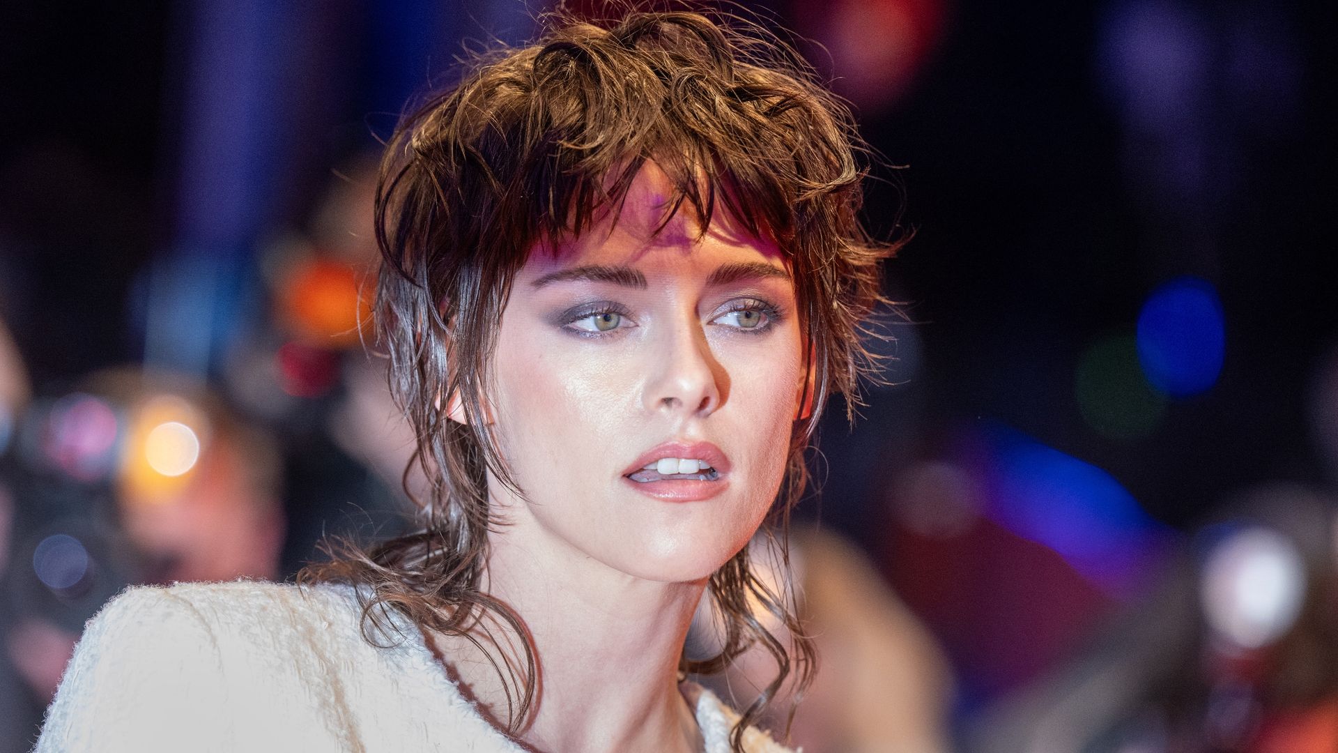 Eine Frisur, die kein Geschlecht kennt: Auch die Schauspielerin Kristen Stewart trägt Vokuhila.
