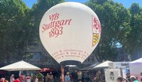 Nicht nur der kleine Heißluftballon hinterließ bei den Besuchern der VfB-Ländlestour Eindruck.