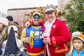 Buntes Treiben beim 19. Ehninger Karneval- und Fasnetsumzug.
