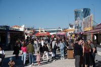 Tolles Wetter herrschte beim Abschluss der Osterkirmes auf dem Flugfeld.