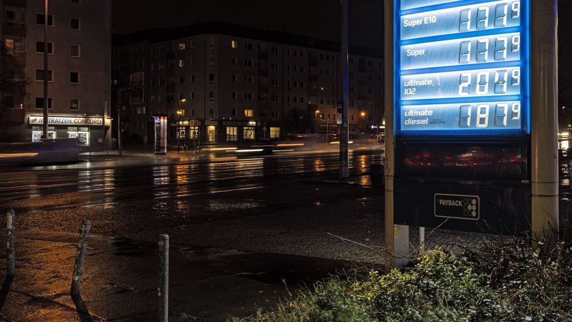 Super E10 ist in der Regel sechs Cent billiger als normales Superbenzin. (Archivbild)