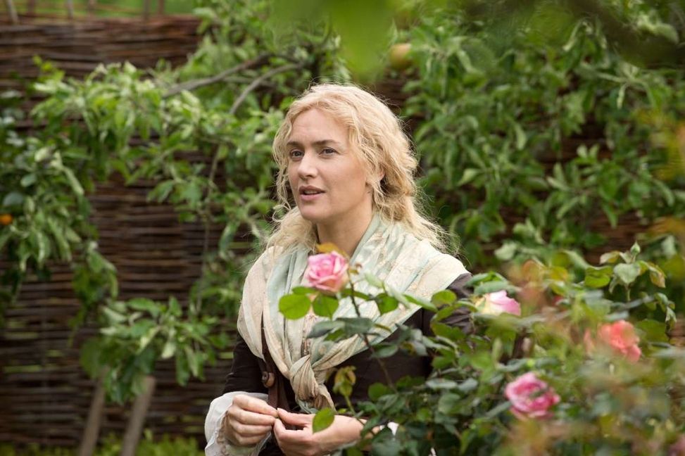 Als „Die Gärtnerin von Versailles“ bringt Kate Winslet 1682 eine weibliche Note in den geplanten Park des Sonnenkönigs.   Bild: z